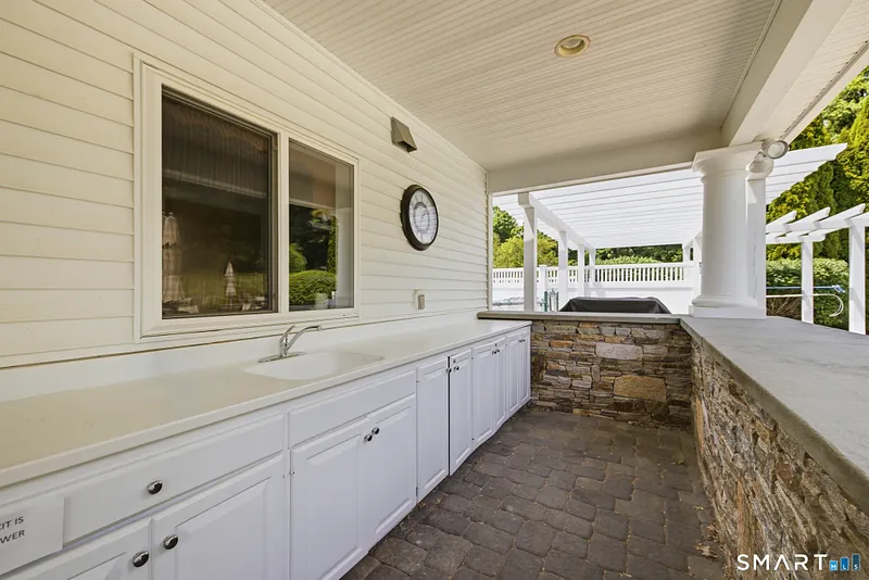 136 Talcott Ridge Road Photo 38