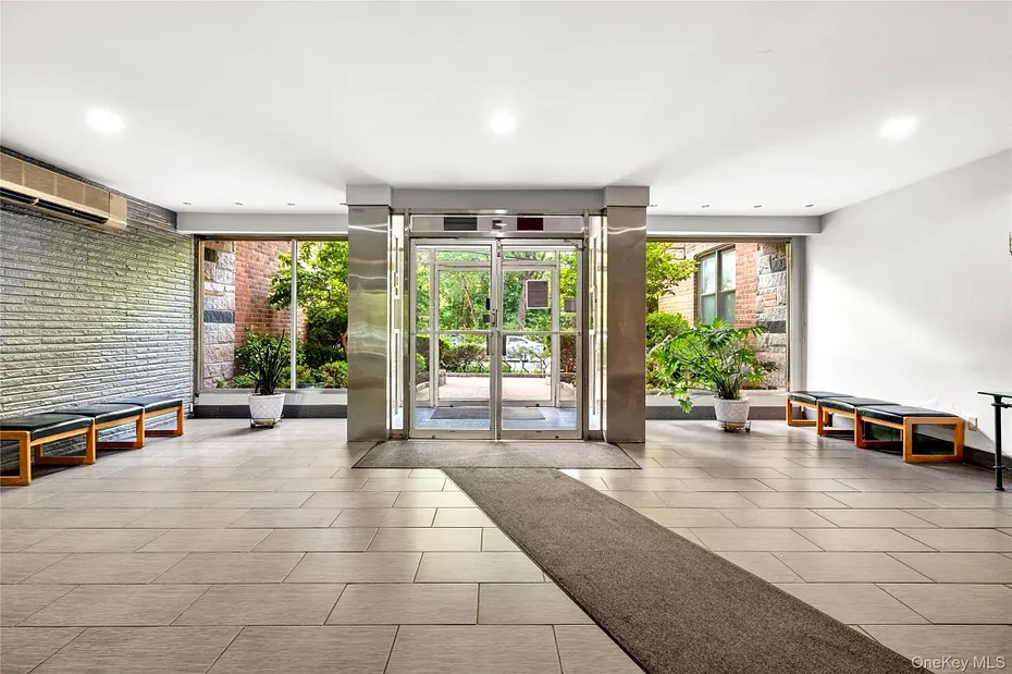 575 Bronx River Road  #6C Photo 6