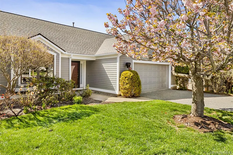 415 Heritage Hills Drive  #D Photo 29