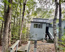 212 Ledge Drive