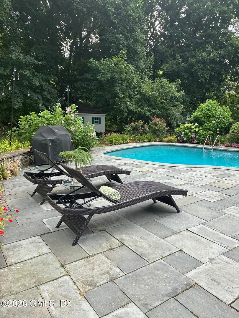39 Stanwich Road Photo 34