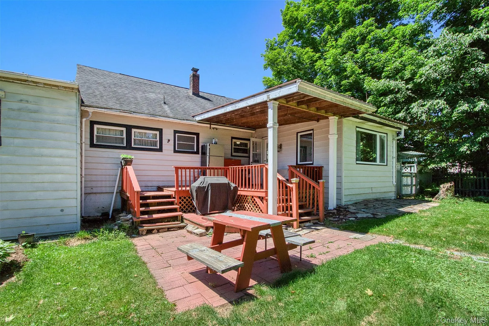 32 Mager Avenue Photo 25