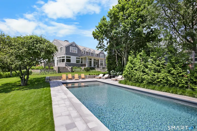 30 Edgewater Hillside Photo 4
