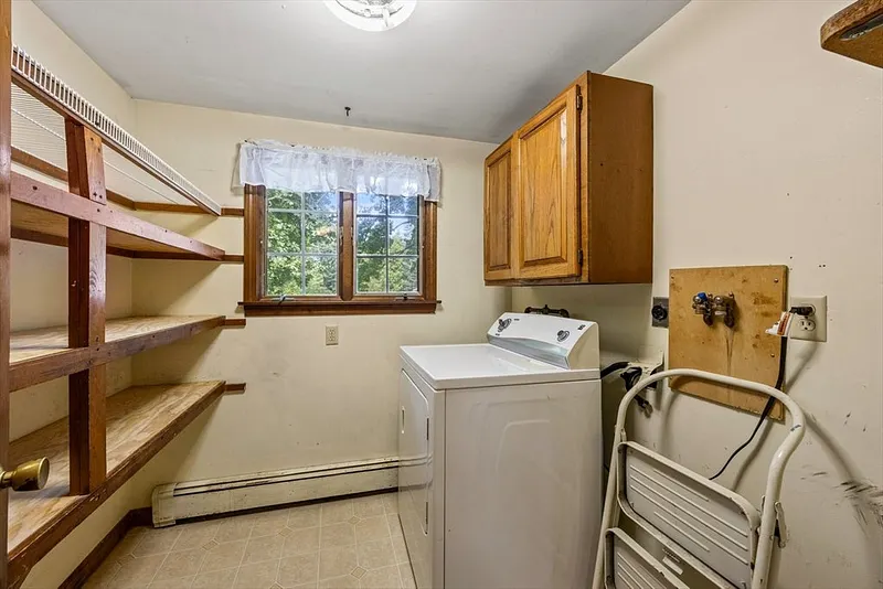 925 Crowells Bog Rd Photo 15