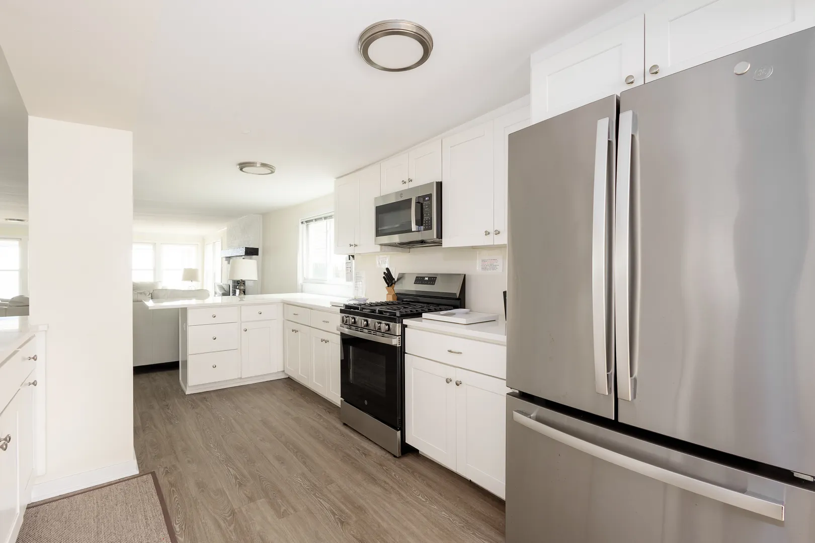 989 Fairfield Beach Road Photo 7