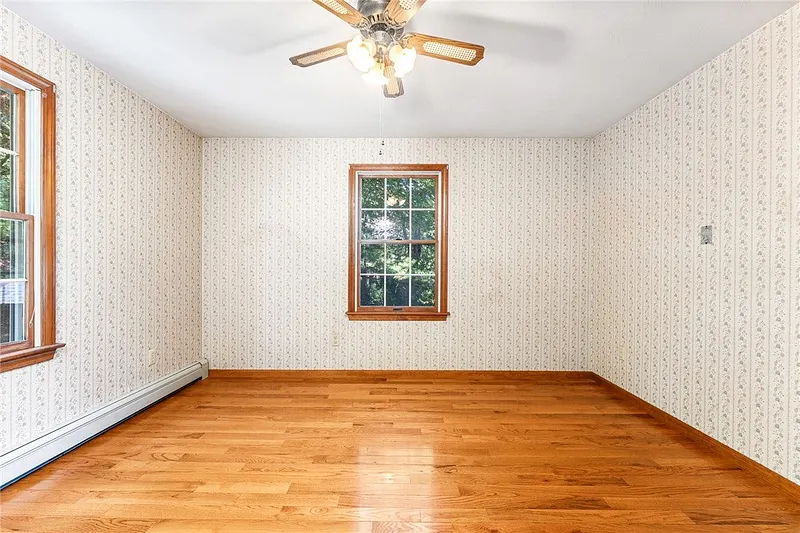 590 Shannock Road Photo 24