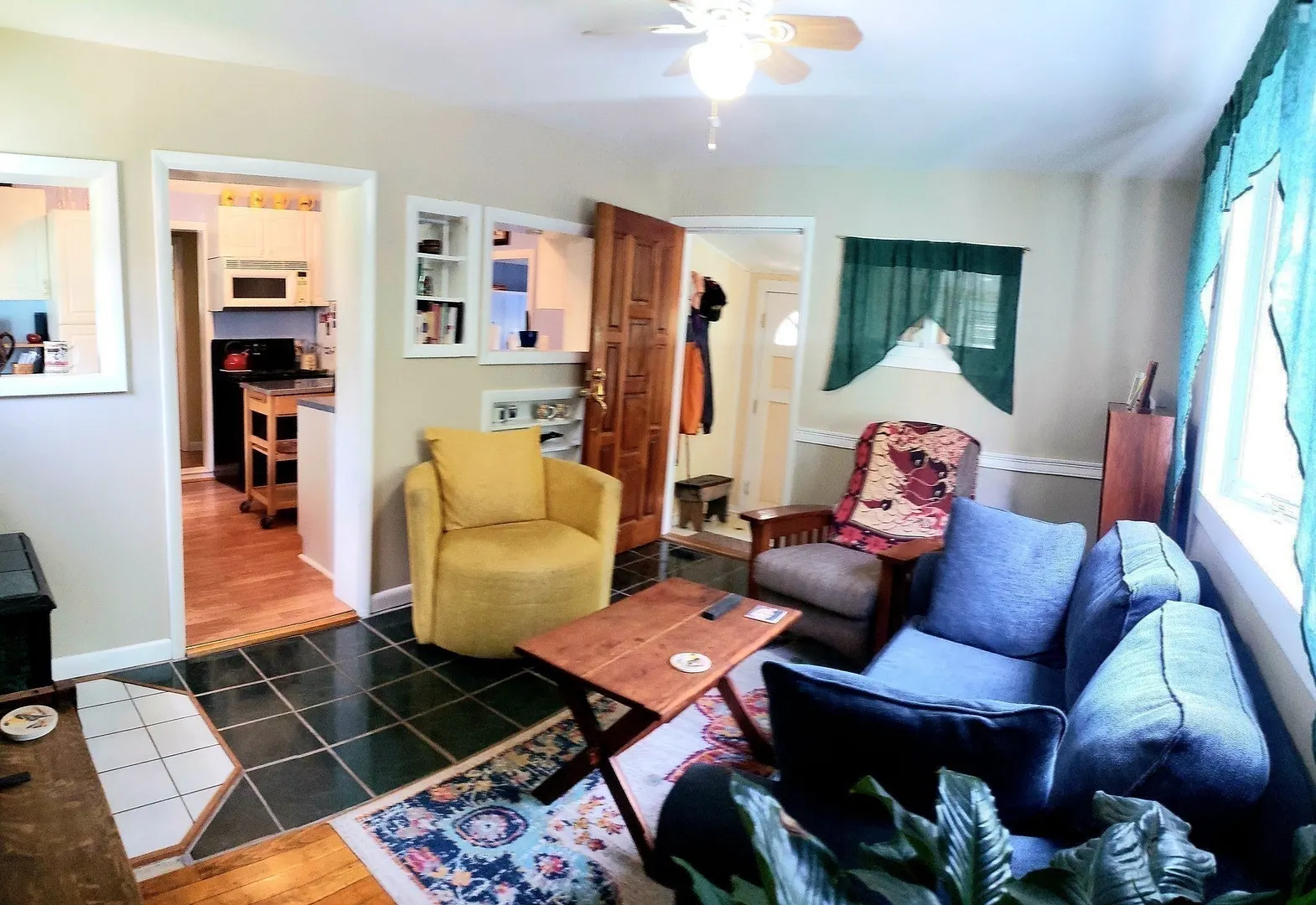 28 Hampden St Photo 15