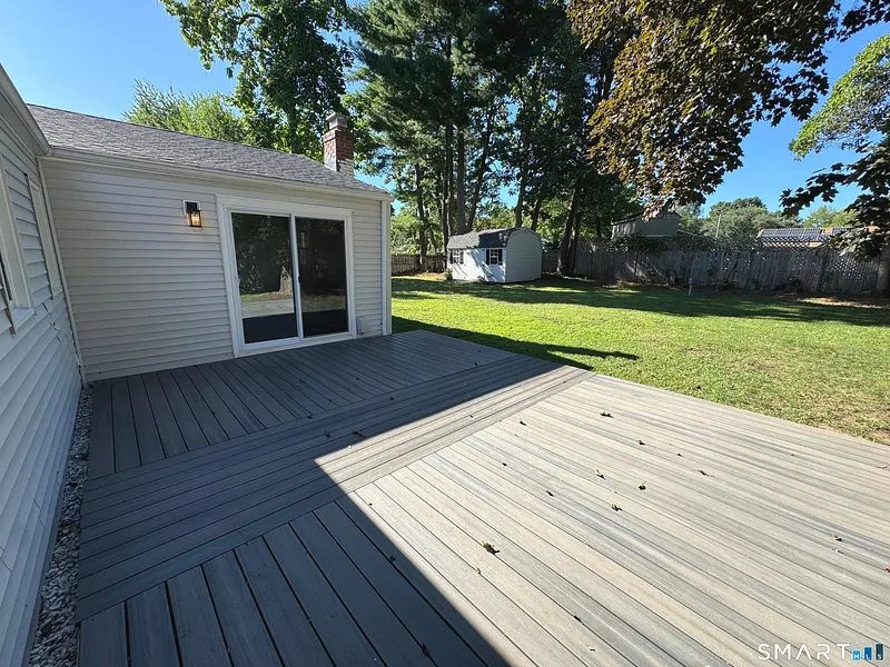 77 Curtis Road Photo 21