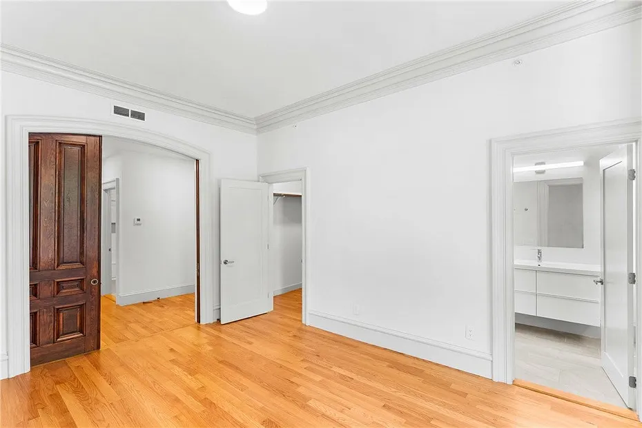 31 Parade Street  #201 Photo 16