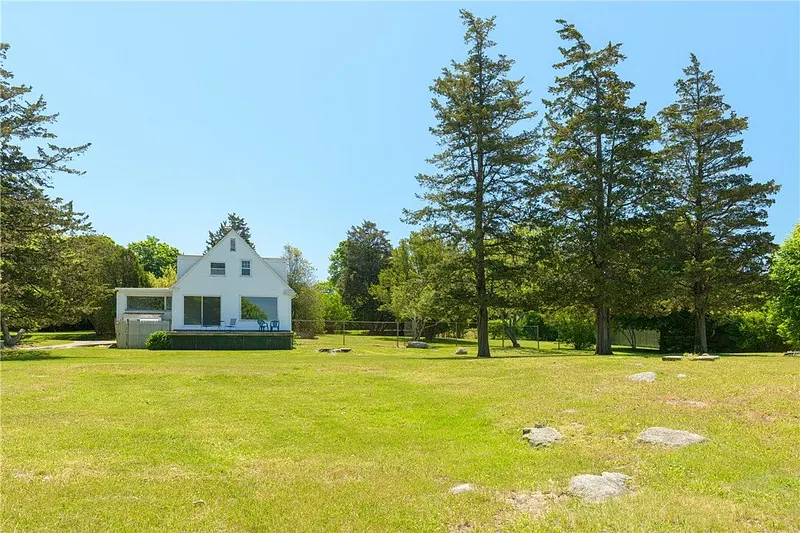 8 Chapel Place Photo 12
