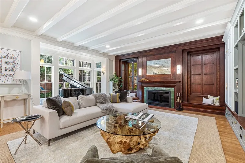 79 Clarendon Avenue Photo 8