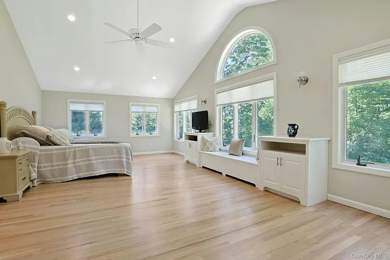 20 Robbins Road Photo 18