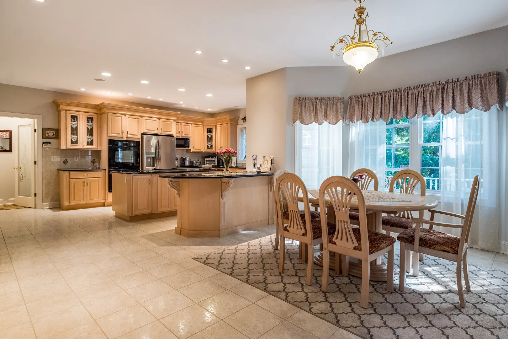 420 Summer Hill Road Photo 12