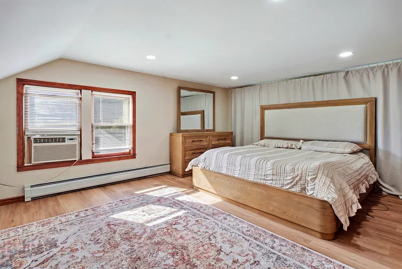 45 Kensington Ave Photo 14