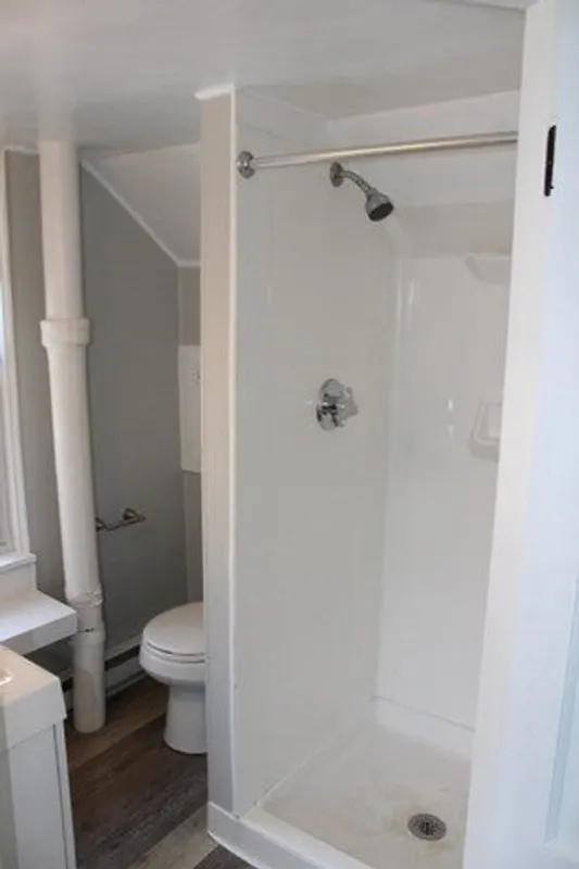1060-1062 Washington St  #3 Photo 9