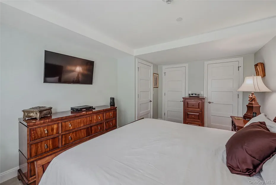 225 Stanley Avenue  #107 Photo 17