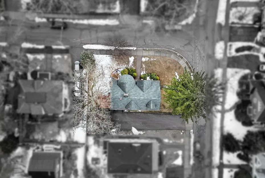 37 Glenwood Ave Photo 32