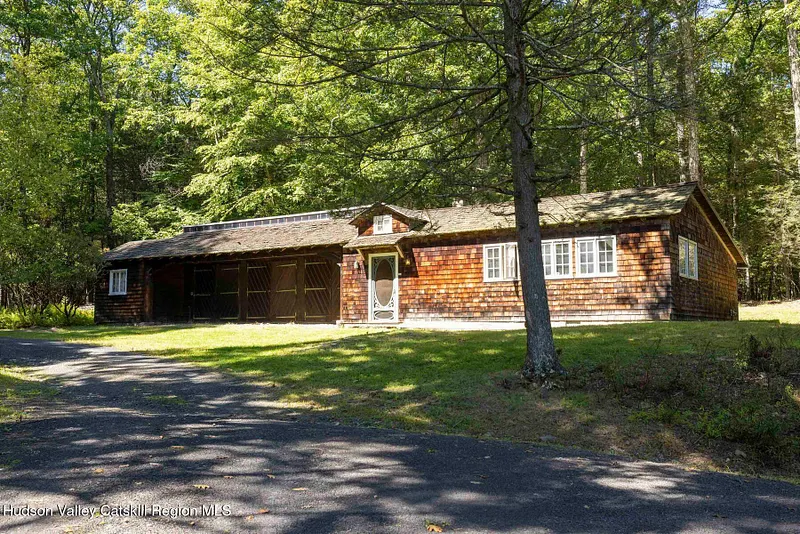 2673 Glasco Turnpike Photo 67