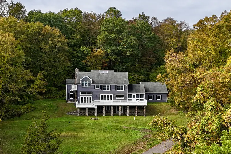 168 Cobble Road Photo 38