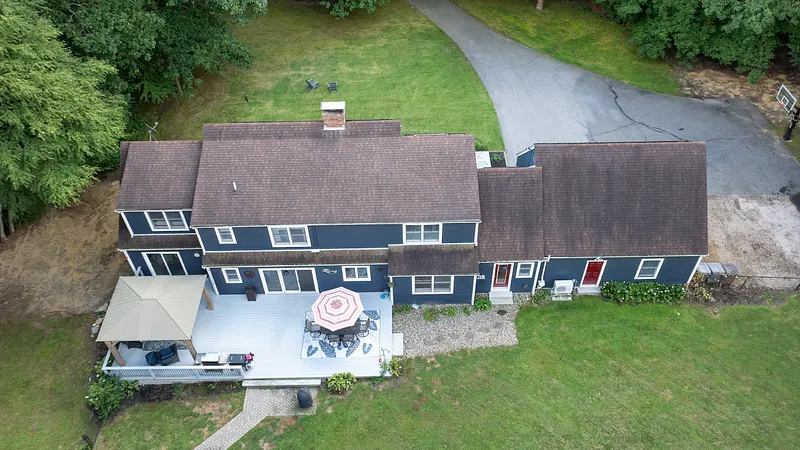98 Dean Road Photo 35