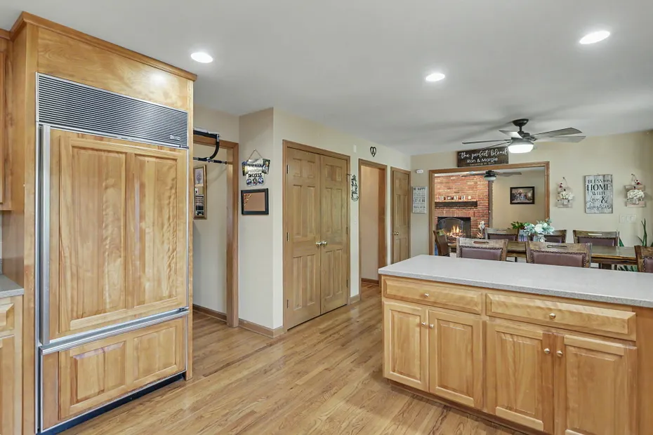 94 Tomlinson Road Photo 12