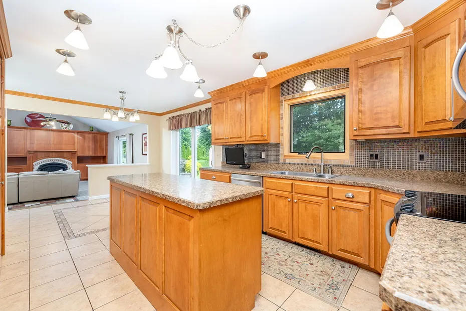 20 Alcott Road Photo 15