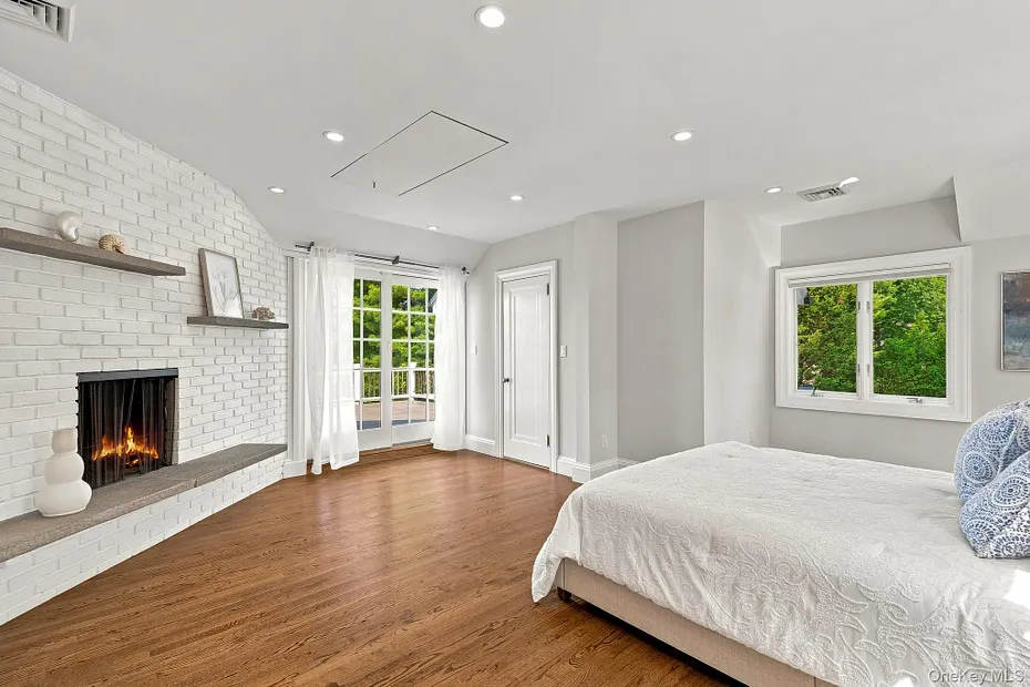 522 The Parkway Photo 29