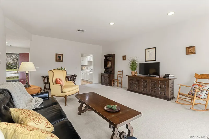 415 Heritage Hills Drive  #D Photo 11