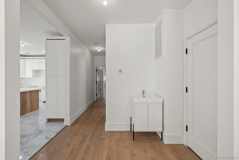111 S Lake Street  #101 Photo 16