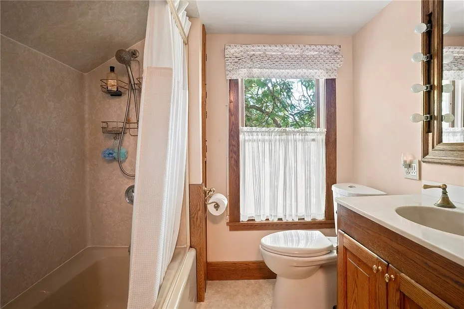 362 Abbott Run Valley Road Photo 19