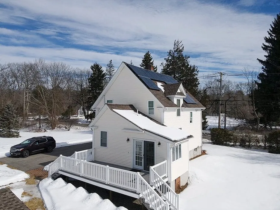 590 Salem Road Photo 2