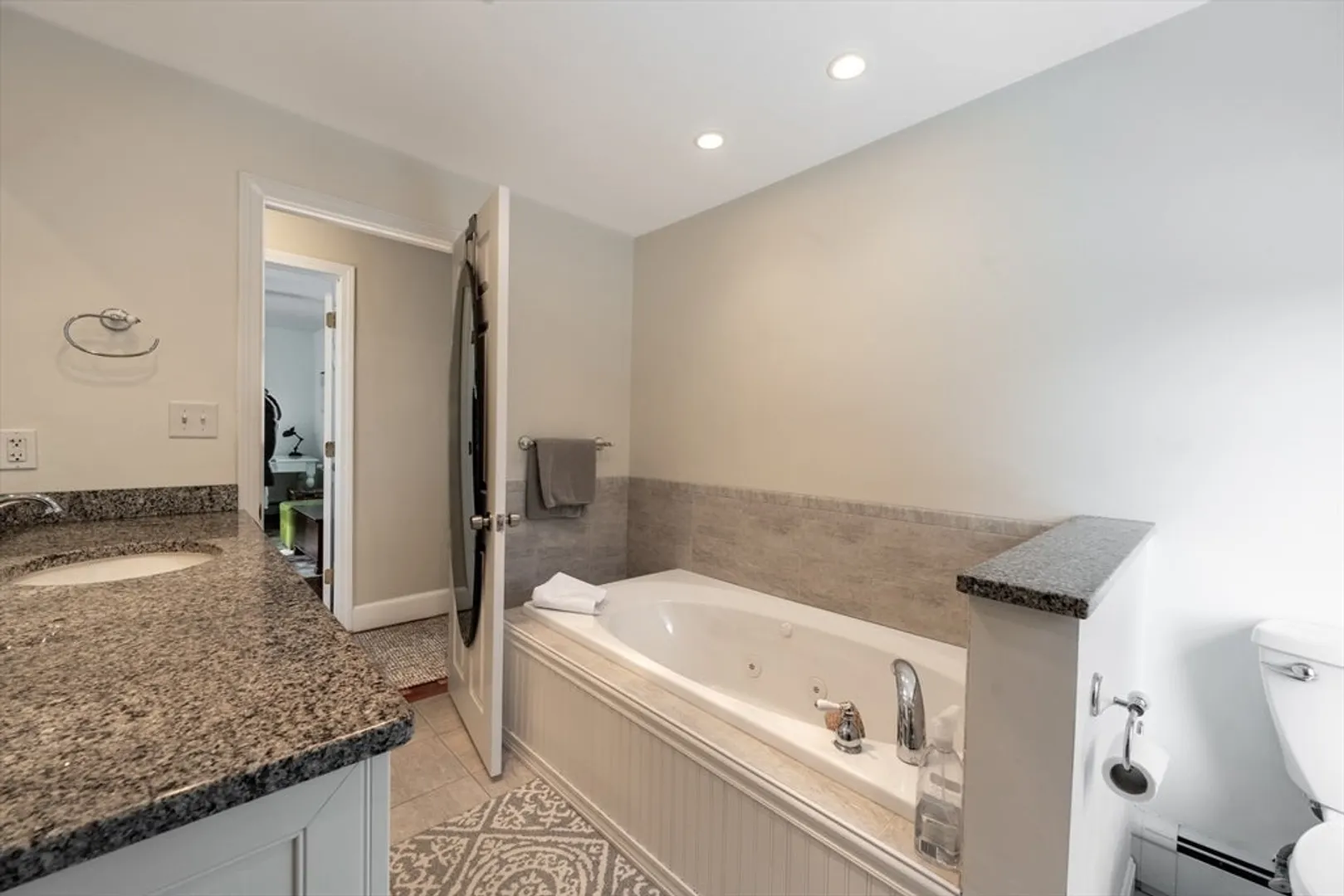 590 Salem Road Photo 14