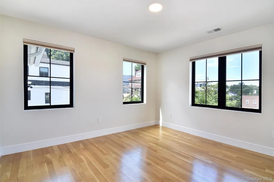 444 Sixth Avenue Photo 21