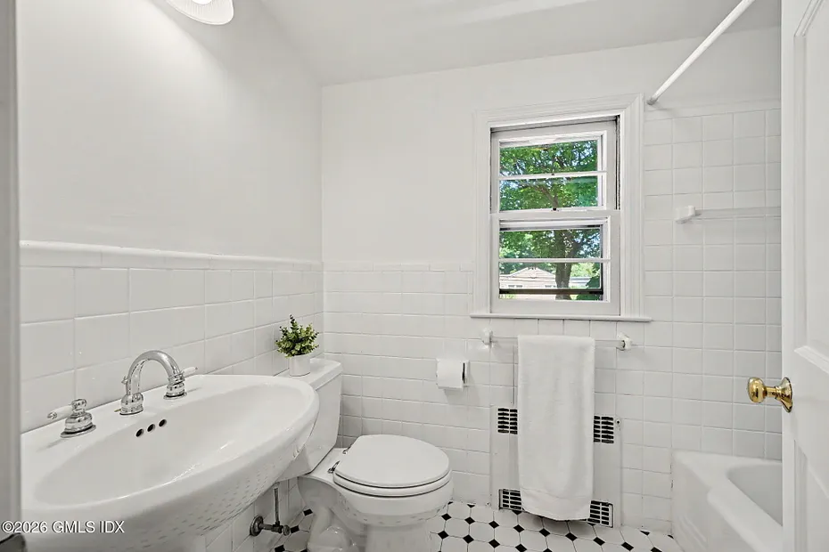 8 Ernel Drive Photo 16