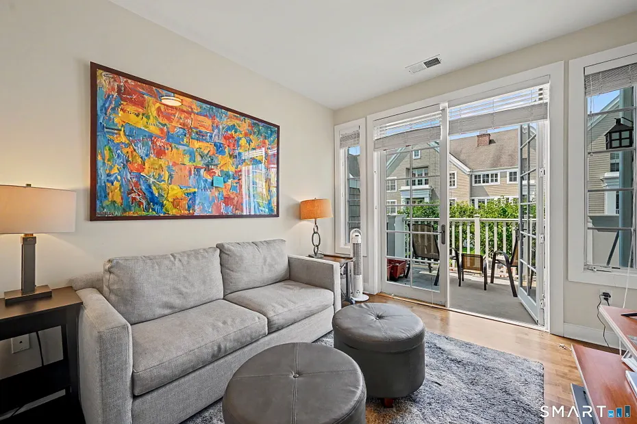 77 Havemeyer Lane  #410 Photo 19