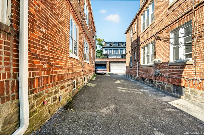 36 S 8th Avenue Photo 45