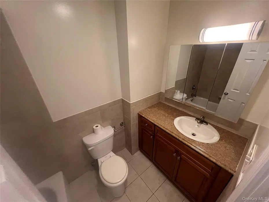 408 Carpenter Avenue  #24 Photo 8