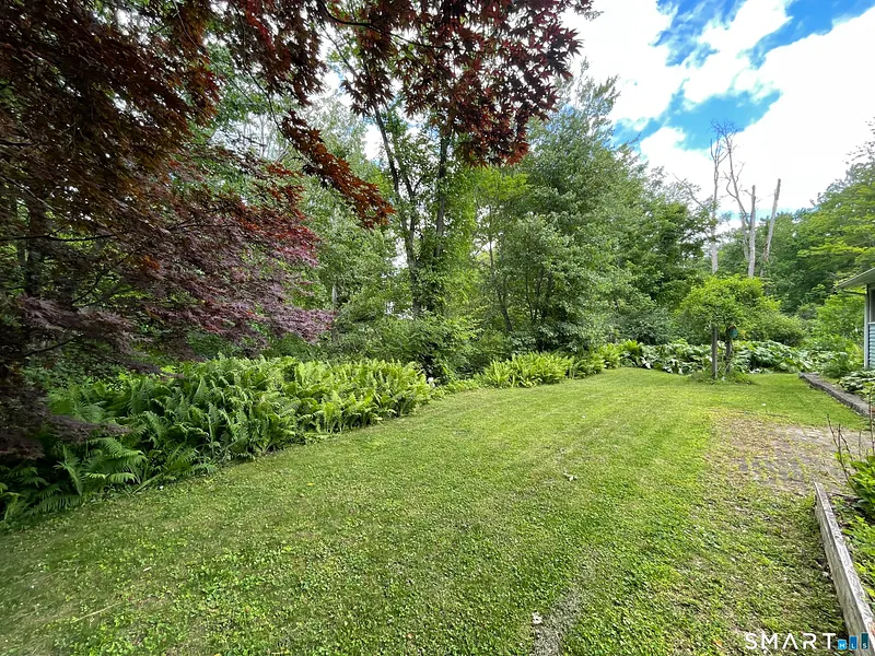 35 Woodmont Road Photo 29