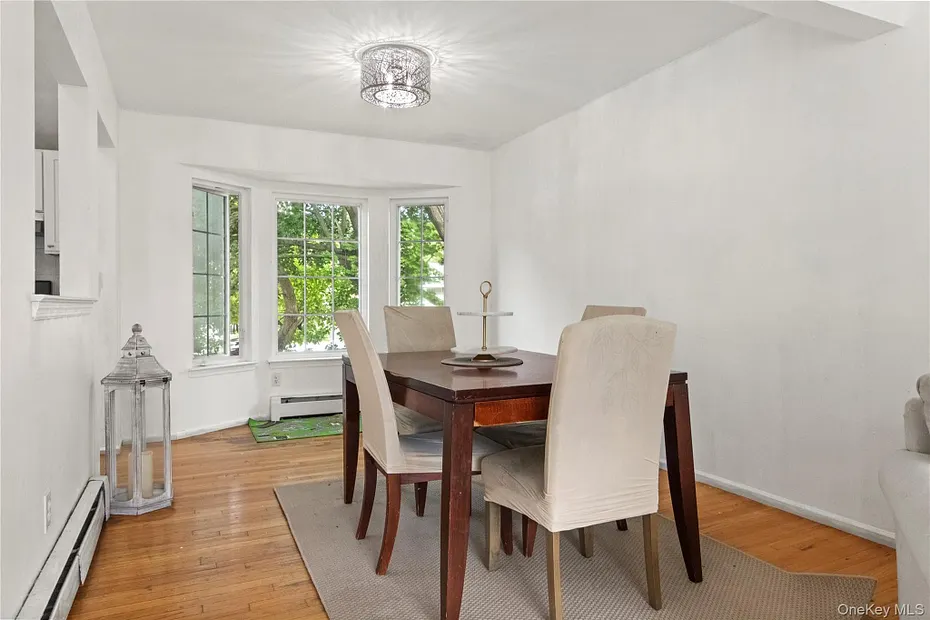 1056 Arthur Street Photo 14