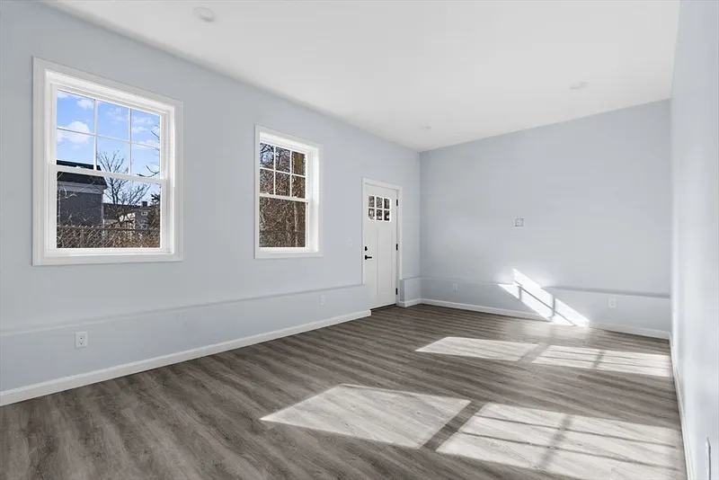 206 Durfee St. #1B Photo 6