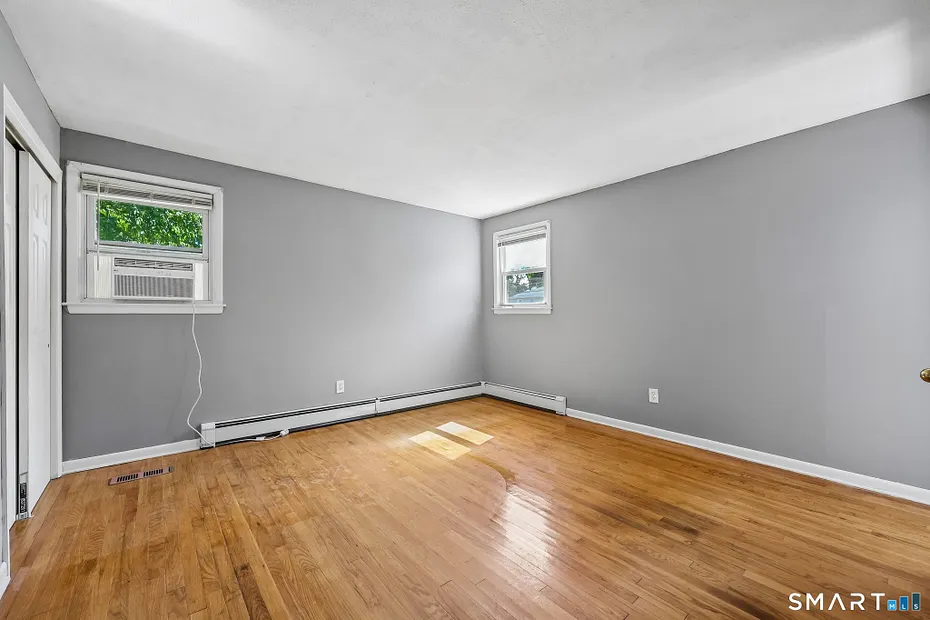 144 Woodland Drive Photo 16