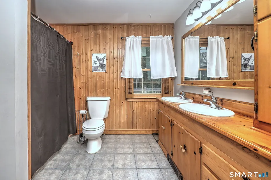 86 Spencer Hill Photo 11