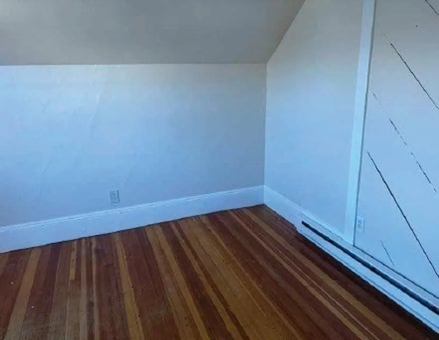 41 Salem St Photo 15