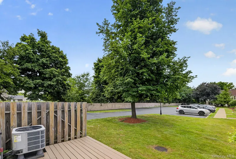 31 Burnett Way Photo 19