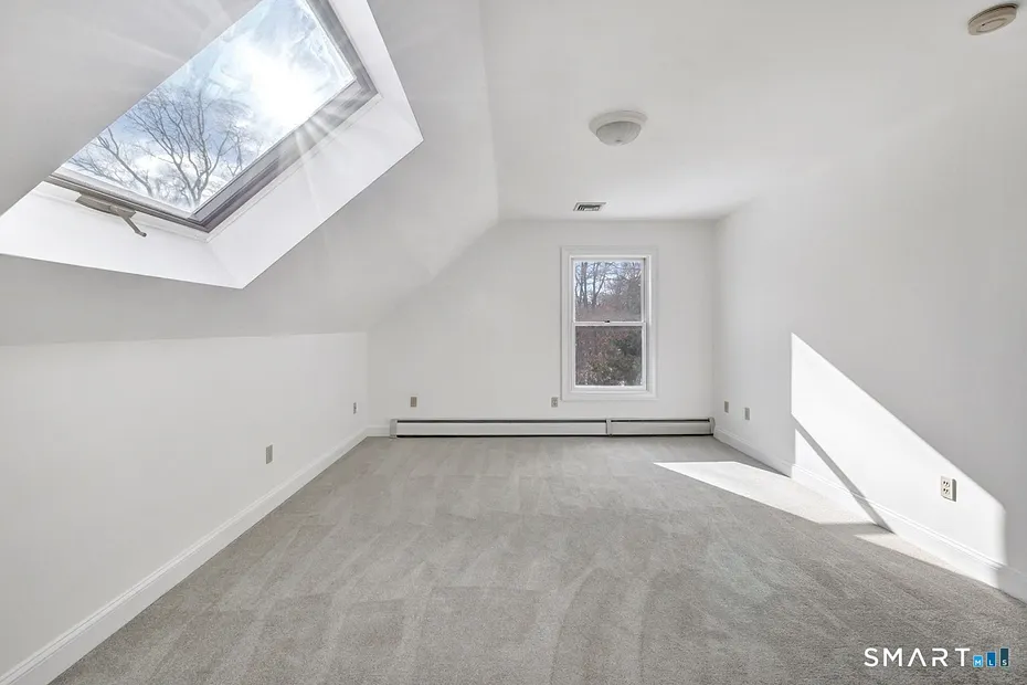 461 Amity Road Photo 27