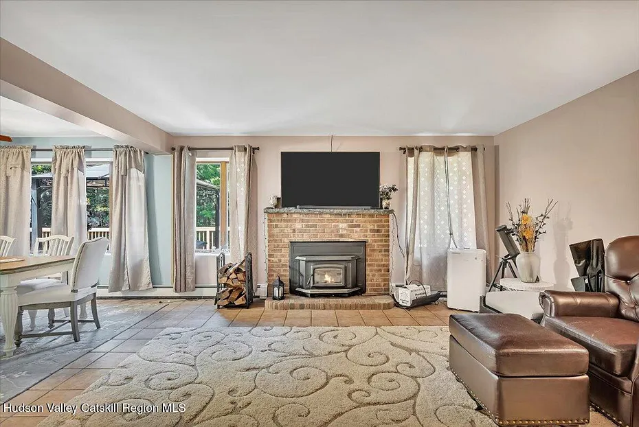 6196 New York 81 Photo 18