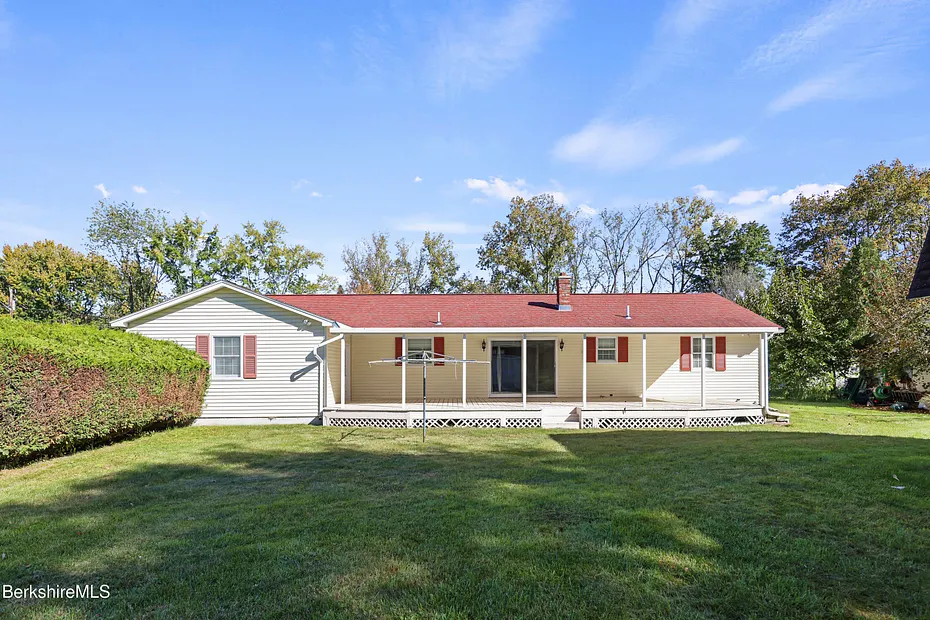 64 Devonshire Dr Photo 60