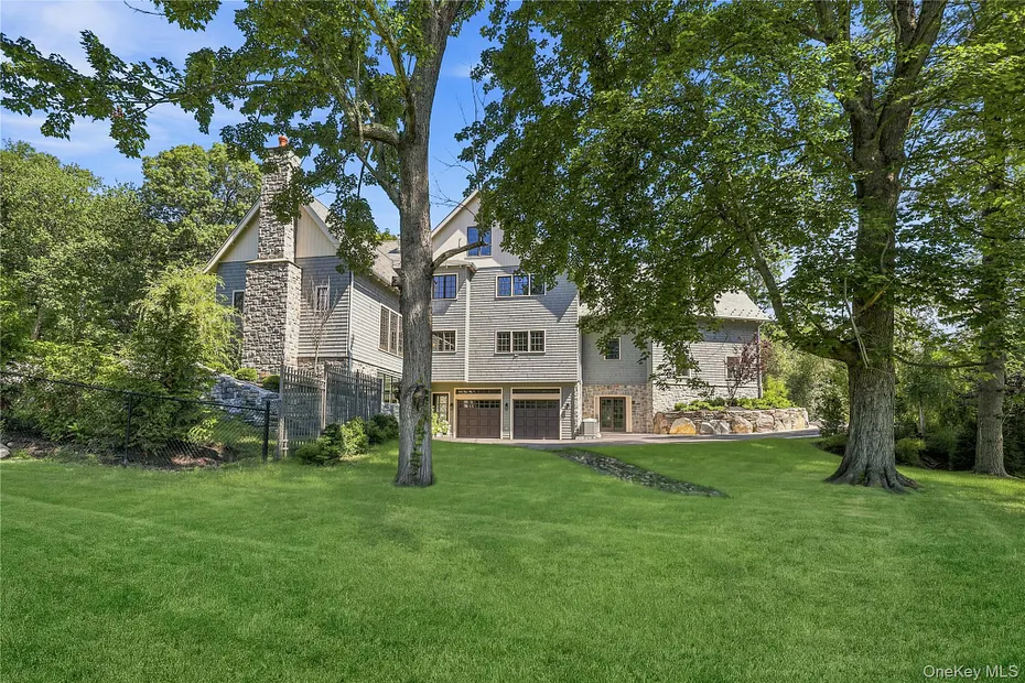2 Barry Court Photo 31