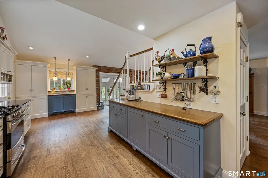 130 Fairhaven Drive Photo 18