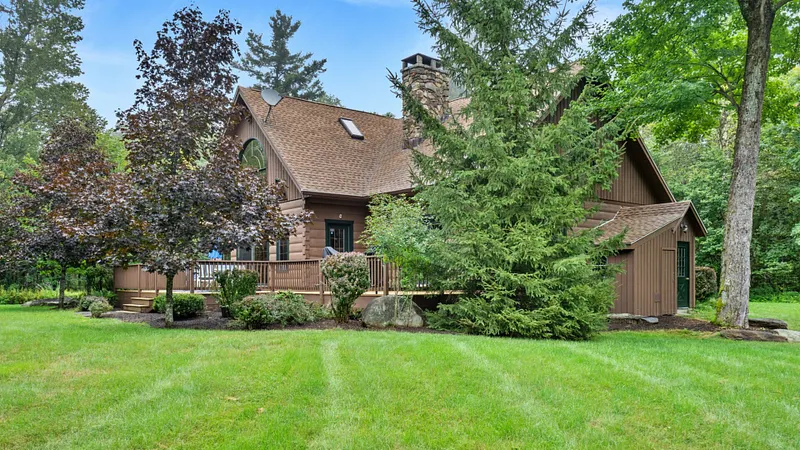 354 Woodmere Rd Photo 3
